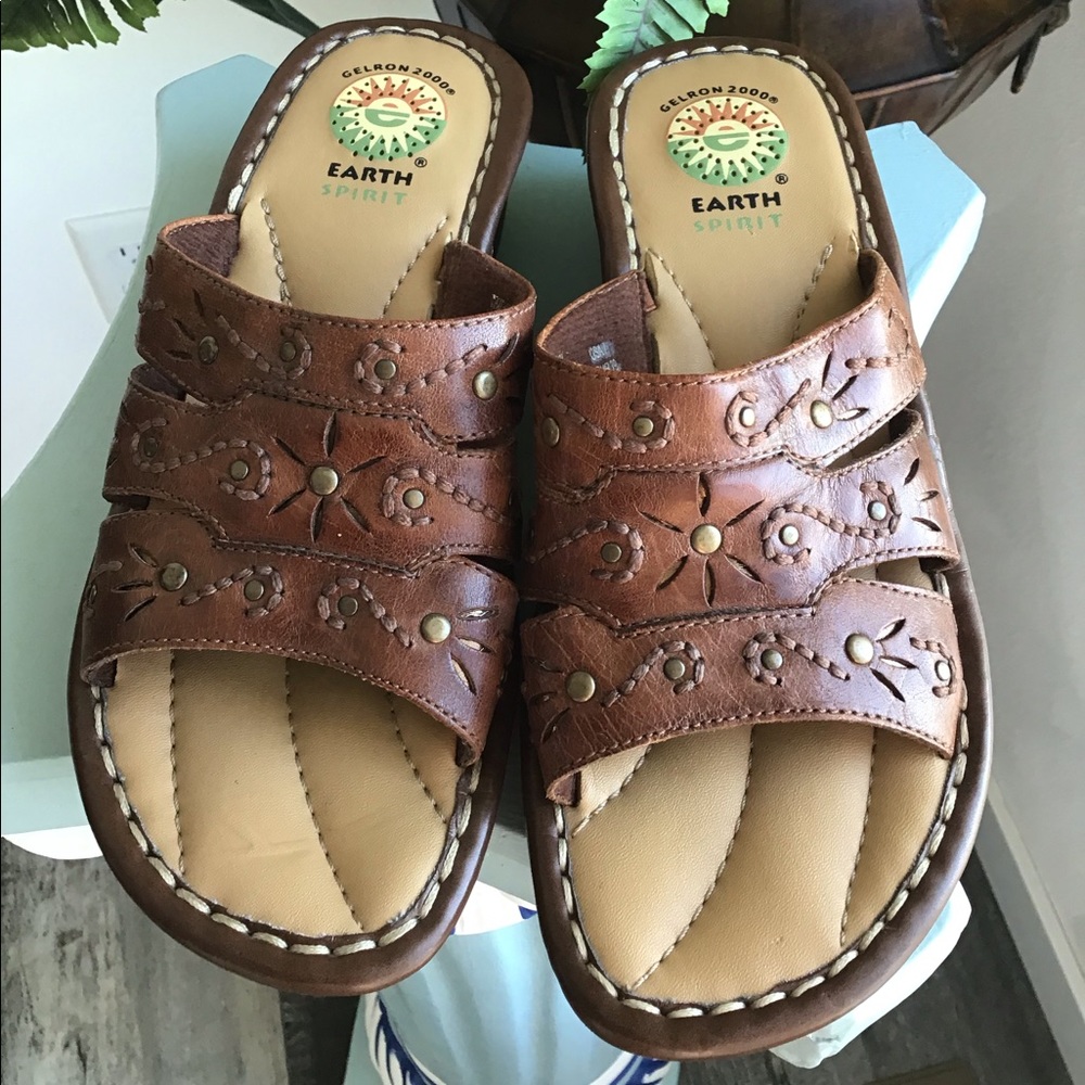 like New🌹🌹Earth spirit women’s size 7